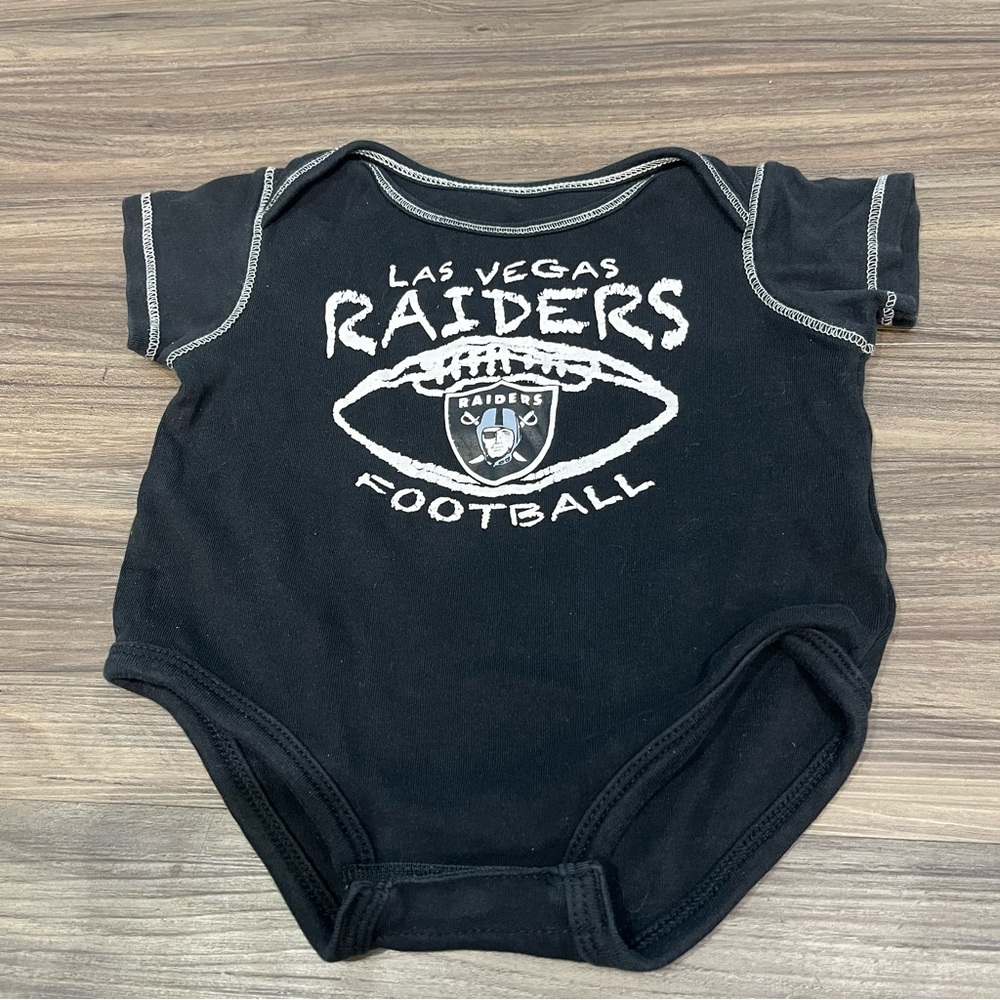 Baby Las Vegas Raiders NFL 3/6 Months One Piece Romper